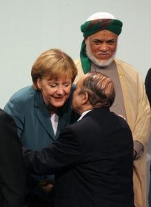 لقاء بين الرئيس الجزائري و مستشارة الوزراء الألمانية