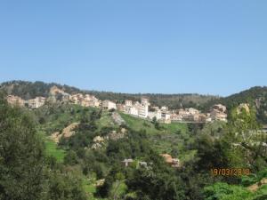 Un village perché sur les sommets verdoyants de Tizi ouzou