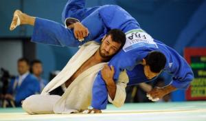 المصارع الجزائري في الجيدو  عمار بن يخلف  خلال الألعاب الأولمبية 2008