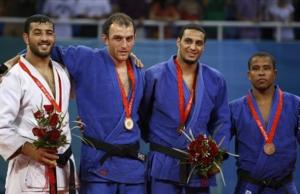 الملاكم الجزائري في الجيدو  نوفل وطاح  خلال الألعاب الأولمبية 2008