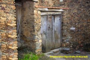 Une Anciènne Porte au Village d'Aït-Abbas