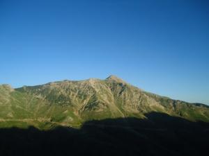 L'ombre de Talethat sur le flanc de Lalla Khadidja (Montagnes du Djurdjura)