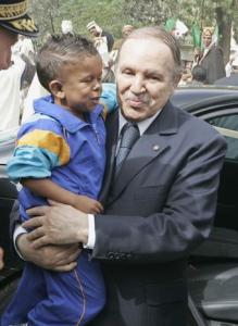 الرئيس الجزائري يزور مدينة تلمسان