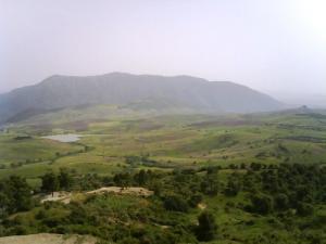 Vue sur le lac de Sidi Naamane depuis Makouda