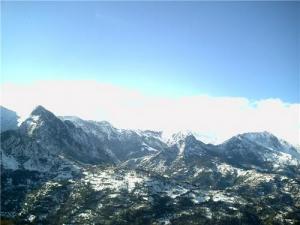 Les pics enneigés du Djurdjura