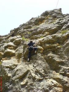 Escalade d'une petite falaise