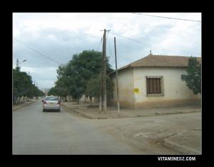 مبنى إستعماري قديم بوسط مدينة العبادية