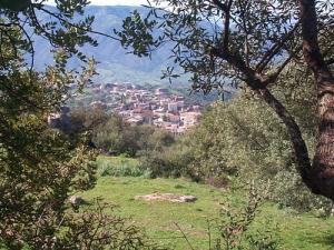Vue sur le village de Tarihant depuis Voudihar