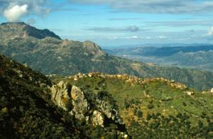 Un village de Tizi ouzou dans les montagnes du Djurdjura