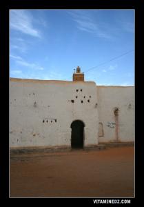 مدخل زاوية بضواحي بلدية كرزاز