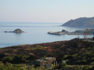 Plage de Tigzirt vue ouest (Ifres)