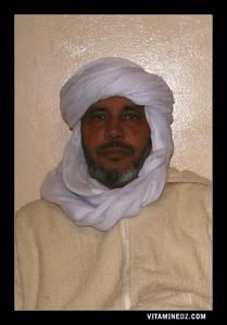 الشيخ أحمد بن عيسى شيخ الزوية الكبيرة لبلدية كرزاز