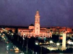 صورة ليلية لمسجد النور