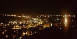 Vue nocturne d'Alger