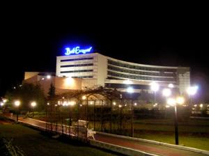 Centre Commercial  BAB EZZOUAR  la nuit