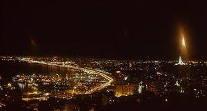 Vue nocturne d'Alger