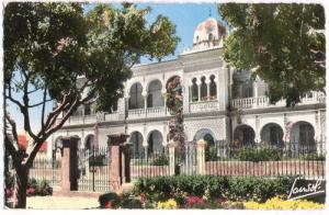 Ecole Ibn Badis depuis le jardin des Martyrs