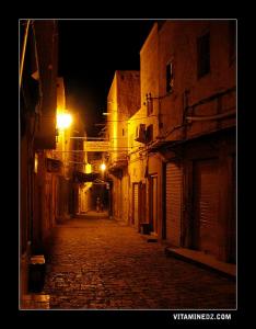 شارع مؤدي إلى السوق المركزي لمدينة غرداية