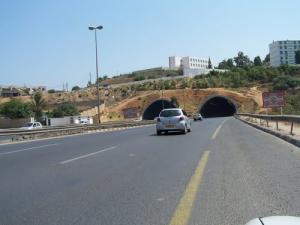 Tunnel menant à la commune de Oued Koriche