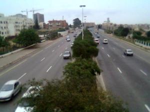 Sur la Passerelle de l'Autoroute de Ben Aknoune