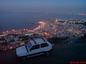 Vue nocturne sur Alger