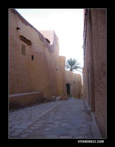 شارع مؤدي إلى مسجد بني يزڨن