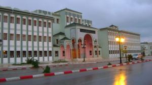 Le Lycée  Abdelhamid Ibn Badiss  à Hassi Bahbah (Wilaya de Djelfa)