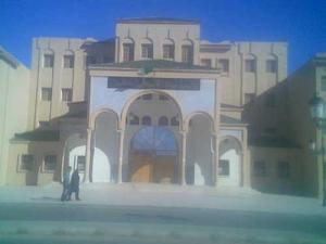 Entrée du Lycée Abdelhamid Ibn Badis