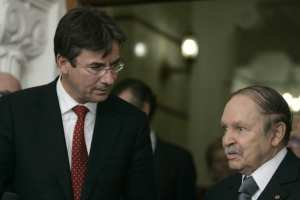 وزير الخارجية الهولندي في زيارة رسمية للجزائر