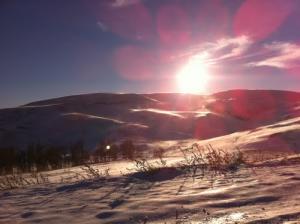 Coucher du Soleil sur les montagnes enneigées de Sétif