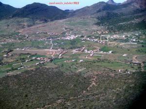 Vue sur la campagne environnante du village d'El Hammam