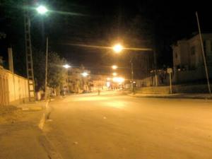 Vue nocturne sur le centre ville de Maaouia