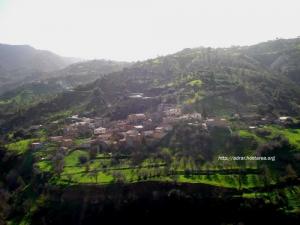 Un village entouré de verdure aux alentours de Sétif