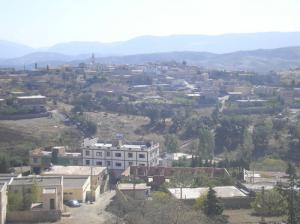 Vue sur la cité de Tihghounam