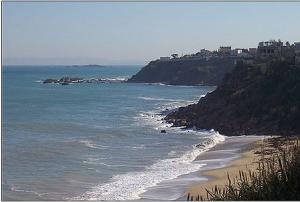 منظر من شاطئ  عين طاية