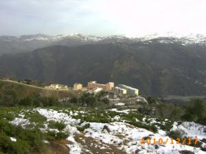 Vue Imprenable sur les Montagnes Eneigées de Jijel