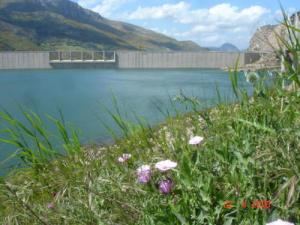 Le Barrage de Beni Haroun au Printemps