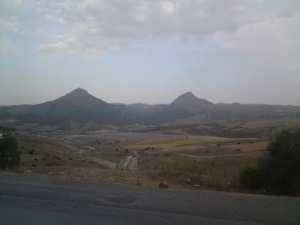 تلاميذ من المدرسة الإبتدائية لمدينة ڨديل (الفترة الإستعمارية)