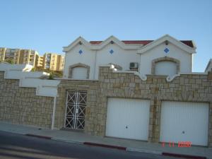 Constructions sur la plage Jeanne d'Arc à Skikda