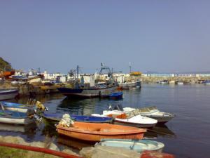 Port de plaisance près de la plage Stora (Côte de Skikda)