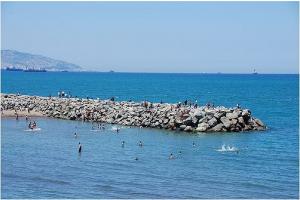 صورة لميناء  برج الماء  بالجزائر العاصمة