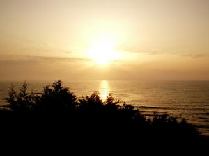 Coucher de Soleil sur la Plage Guerbes