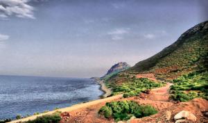 LA PISTE VERS LE CAP DE FER