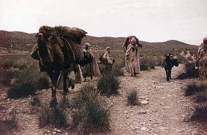 سكان من قرية 