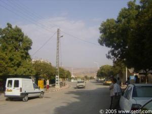 مدخل قرية بني فوضة