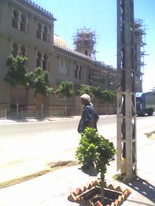 المسجد الجديد في طور الإنجاز