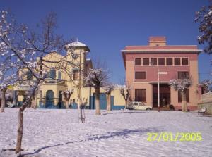 SALLE DES FETES ET POSTE DE BEN BADIS