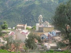 صورة لمسجد قرية  إعمورن  بولاية بجاية