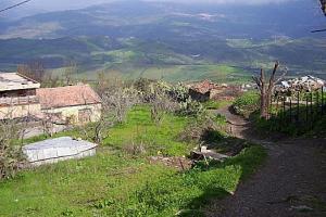 منظر من قرية  إغيل إڨولميمان  بولاية  تيزي وزو