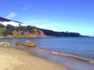La Plage de Ain Achire sur la côte de Annaba